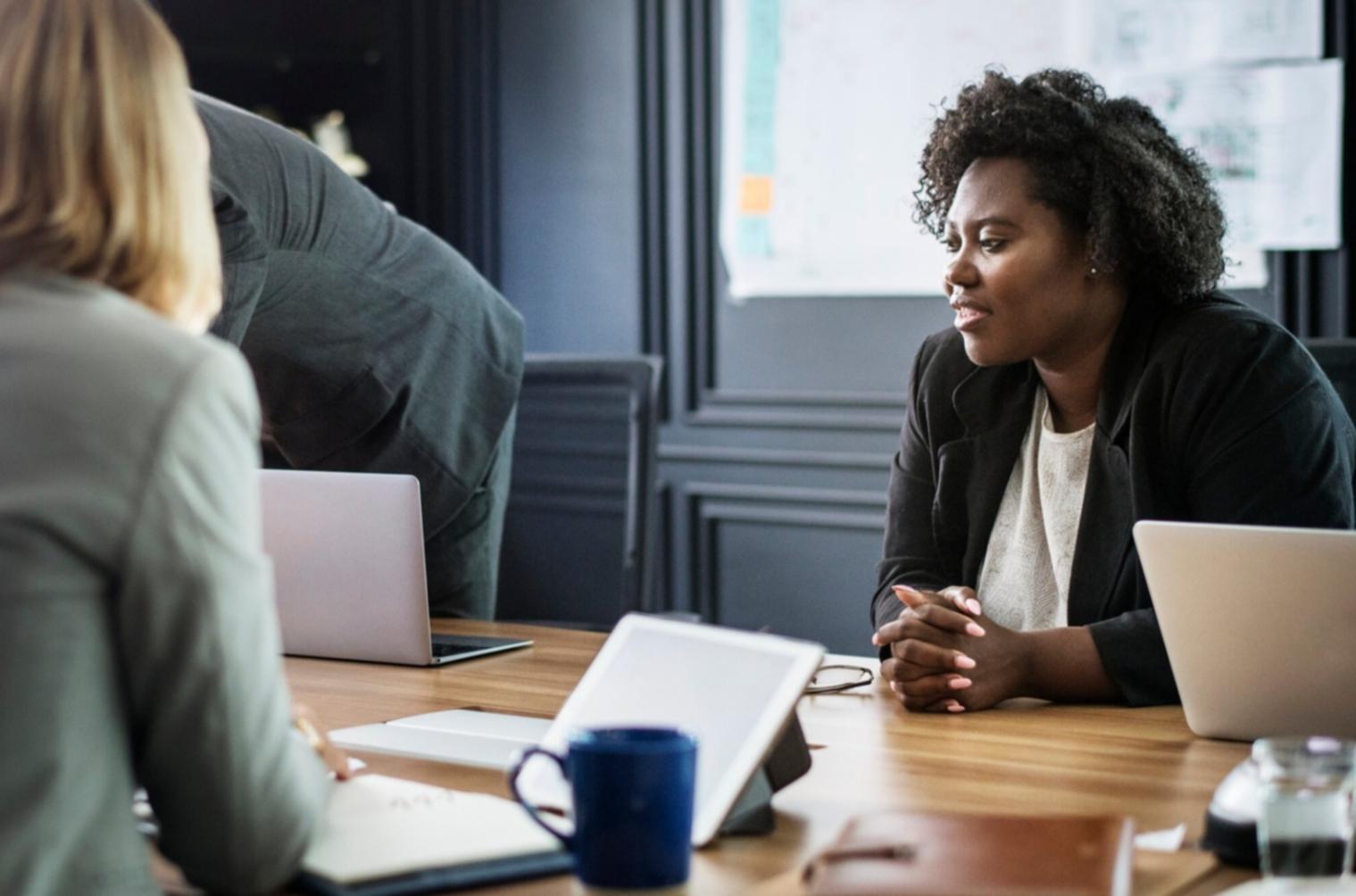 Professionelle Finanzanalyse am modernen Arbeitsplatz